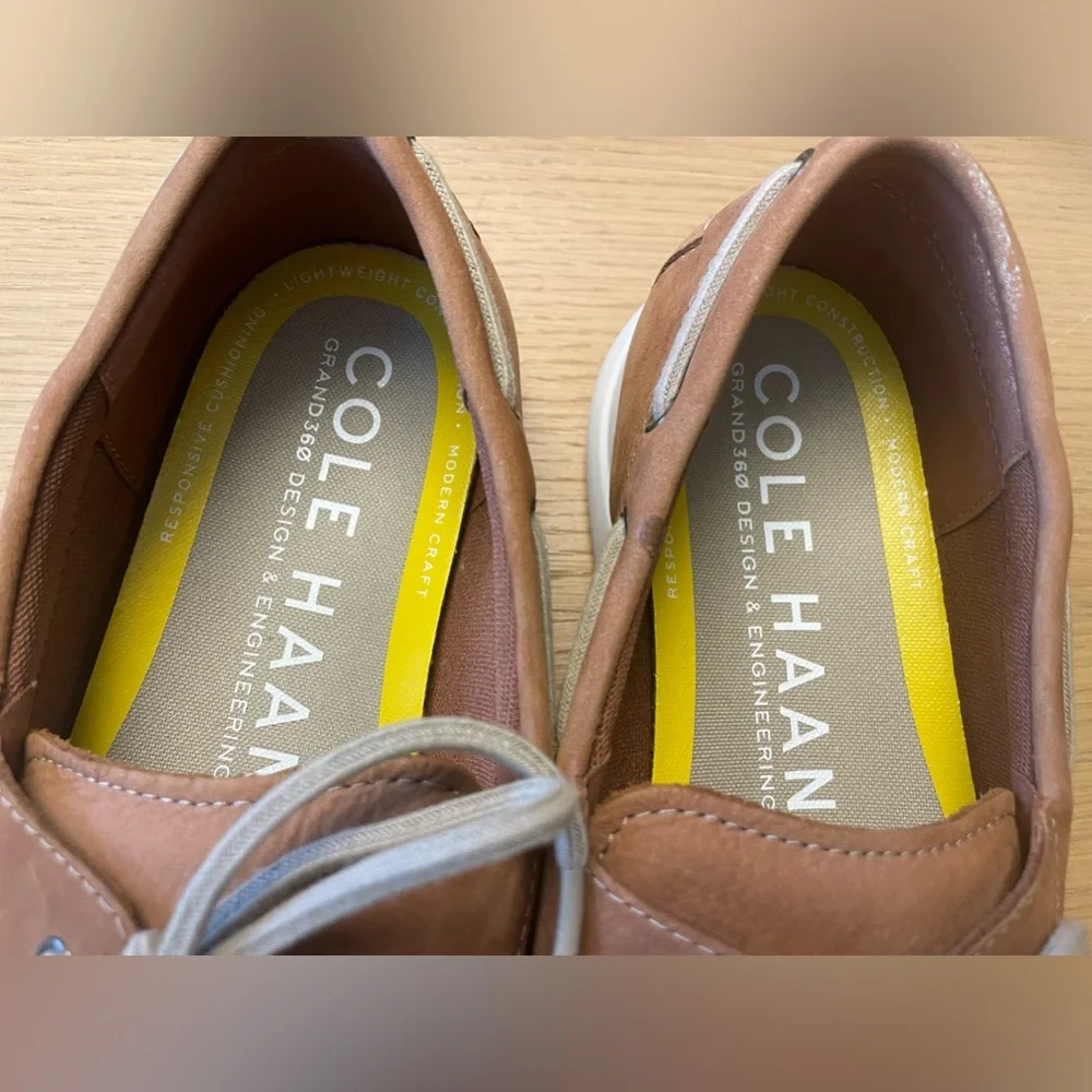 COLE HAAN Grand Atlantic Boat Shoe SIZE 10 MEDIUM Cognac